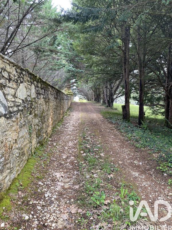 Maison - 138 m² - 2 pièces