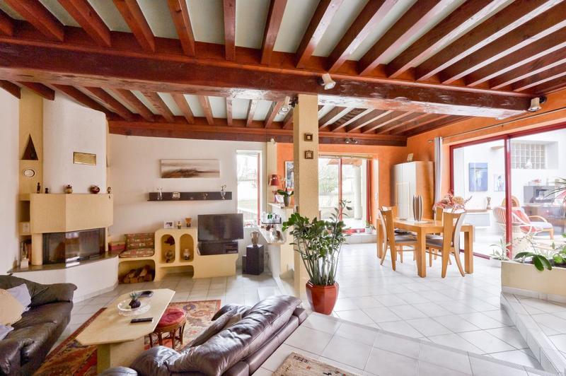 Maison - 180 m² - 5 pièces