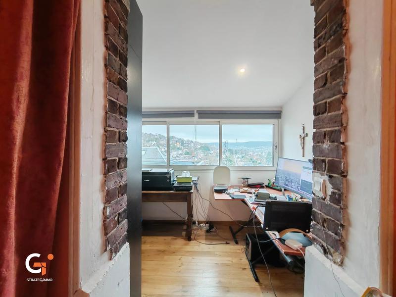 Maison - 134 m² - 8 pièces