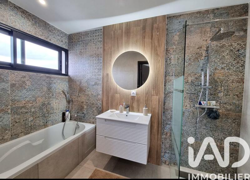 Maison de maîtres - 140 m² - 6 pièces