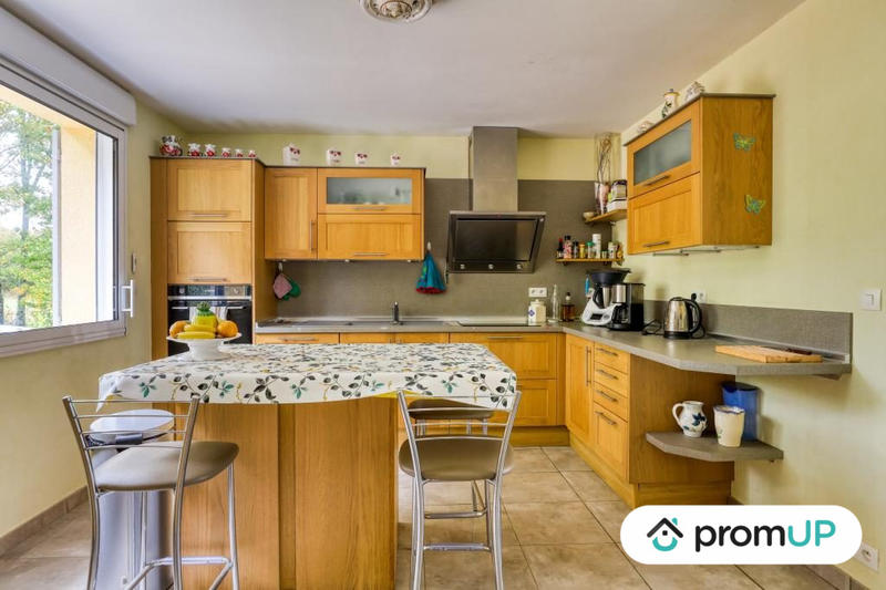 Maison traditionnelle - 145 m² - 5 pièces