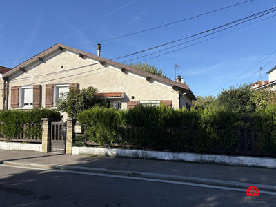 Maison - 98 m² - 6 pièces