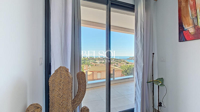 Maison contemporaine - 195 m² - 6 pièces