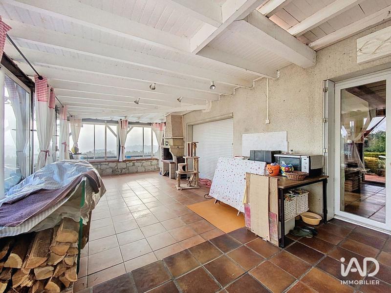 Maison - 330 m² - 8 pièces