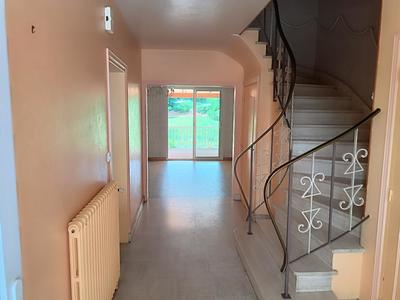 Maison - 168 m² - 7 pièces