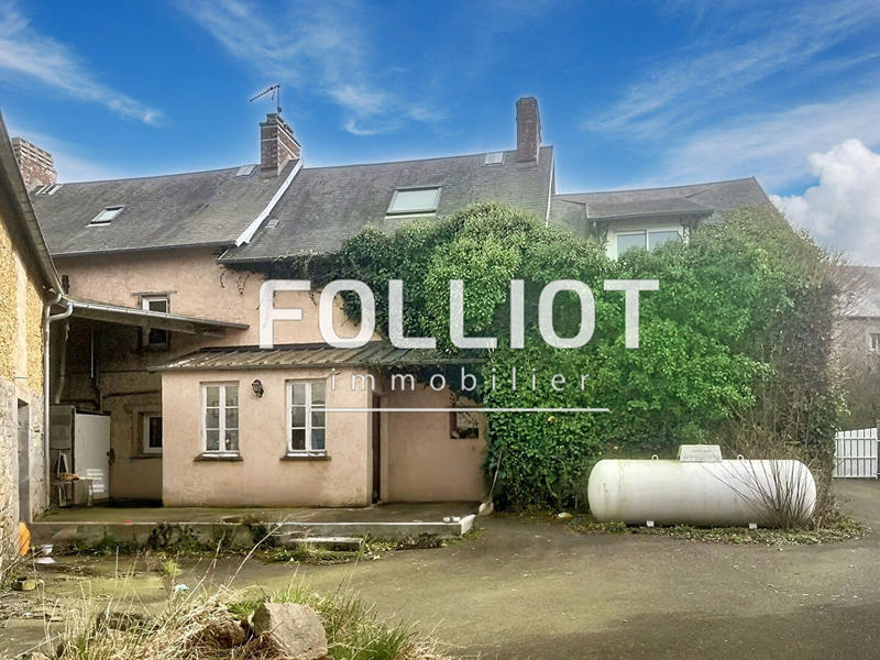 Maison - 247 m² - 9 pièces