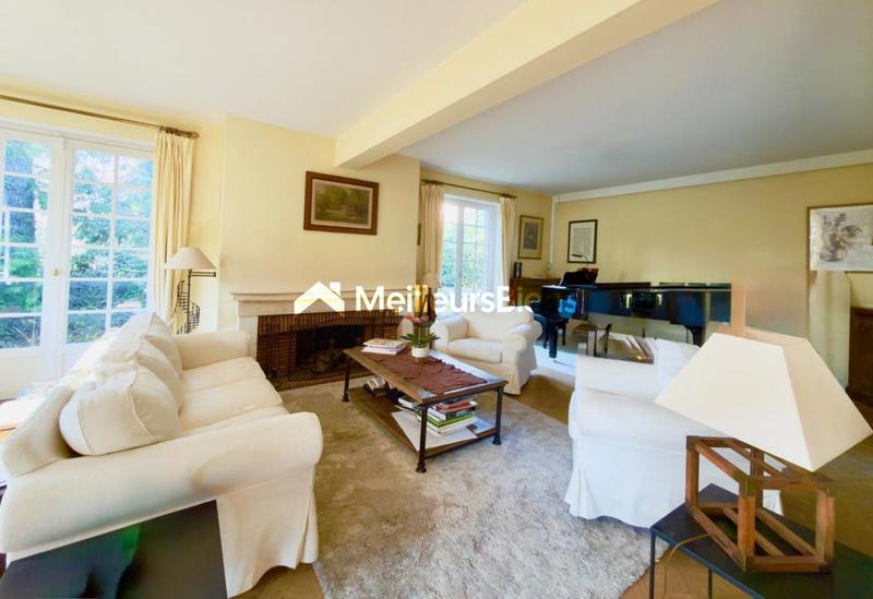 Maison - 166 m² - 7 pièces