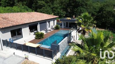 Maison - 158 m² - 5 pièces