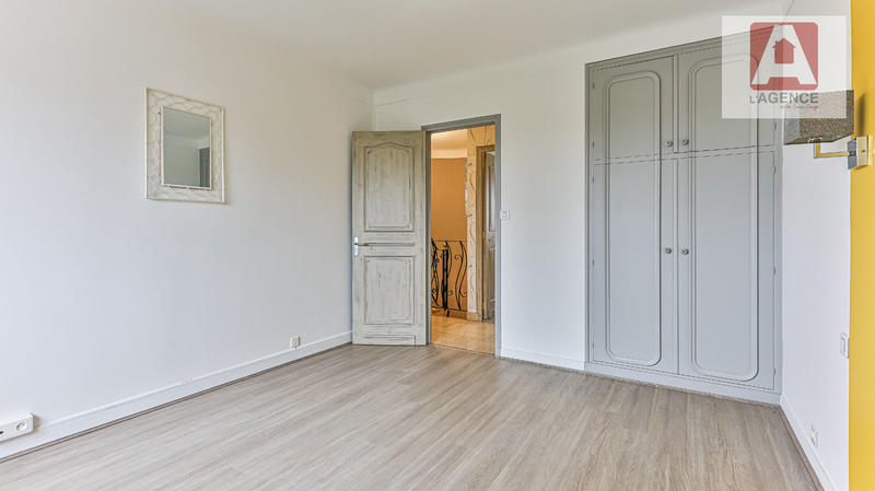 Maison - 147 m² - 5 pièces