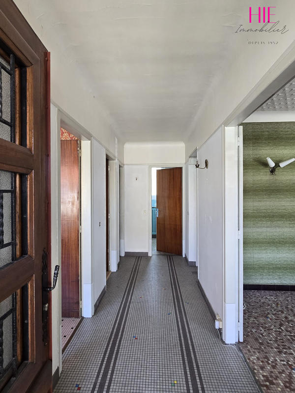 Maison traditionnelle - 85 m² - 3 pièces