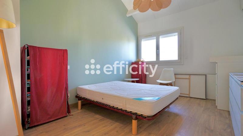 Maison - 97 m² - 5 pièces