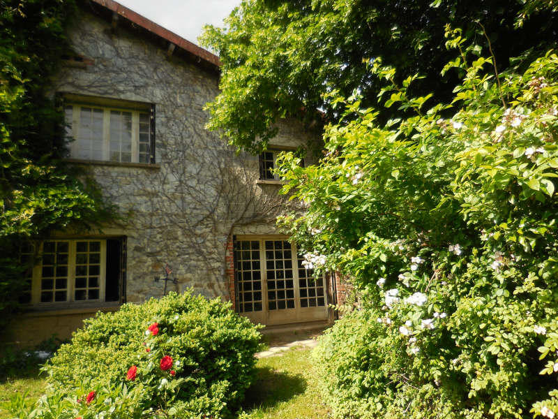 Maison - 240 m² - 10 pièces