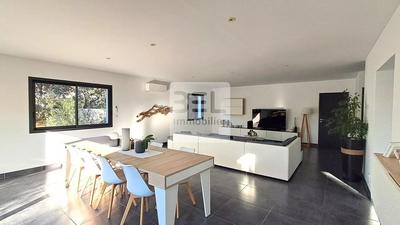 Villa - 190 m² - 7 pièces