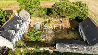 Maison - 302 m² - 8 pièces