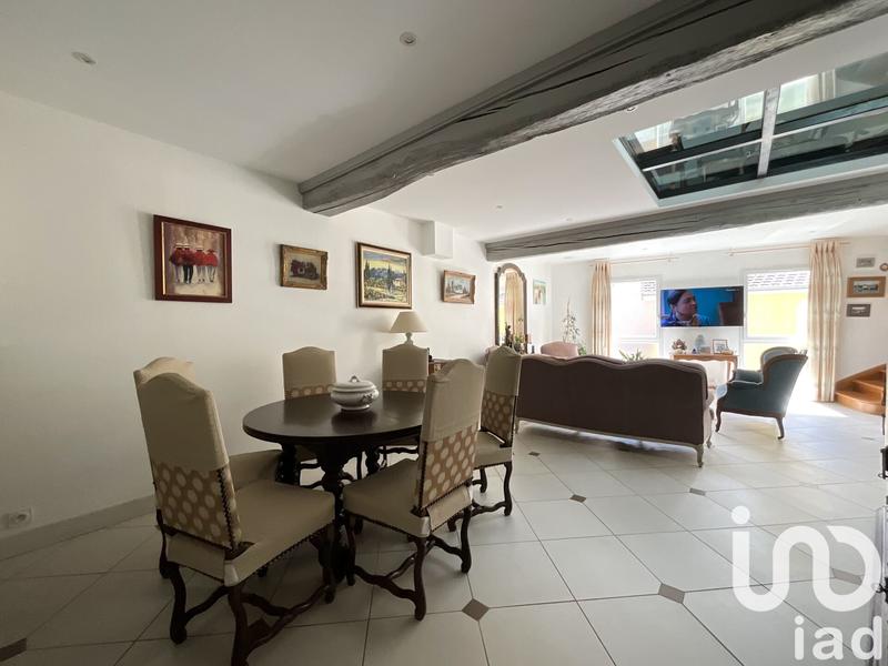 Maison - 205 m² - 5 pièces