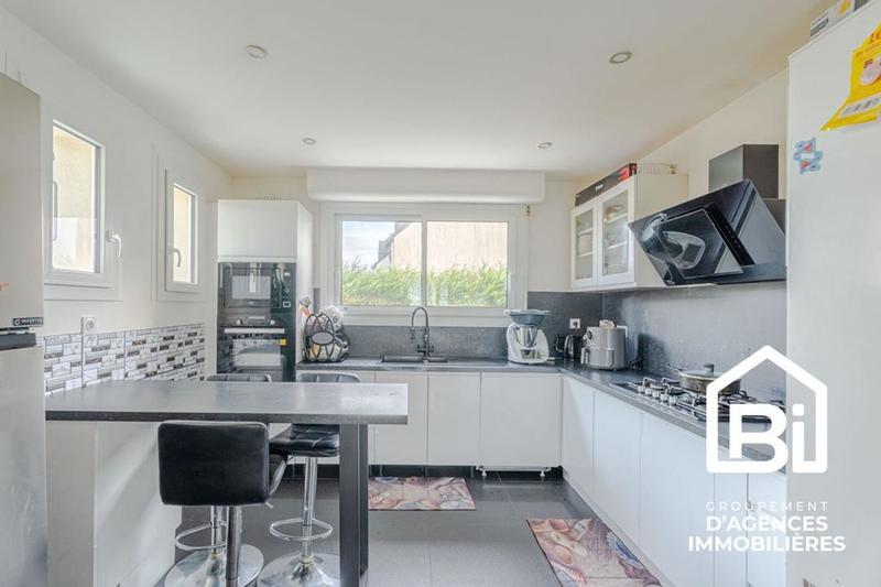 Maison - 151 m² - 5 pièces