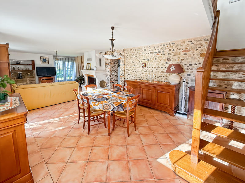 Maison - 160 m² - 5 pièces