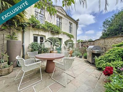 Maison de maîtres - 367 m² - 11 pièces