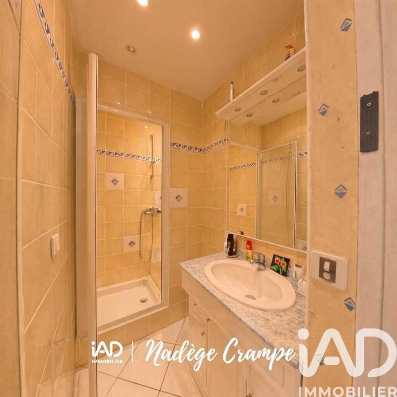 Maison - 185 m² - 7 pièces