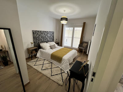 Appartement - 79 m² - 3 pièces