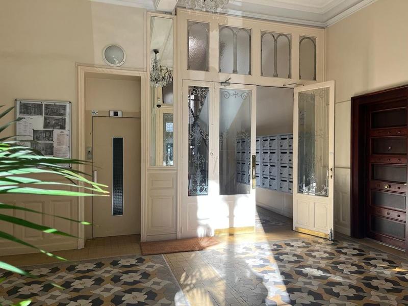 Appartement - 64 m² - 2 pièces