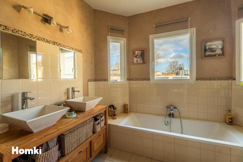 Maison - 169 m² - 6 pièces