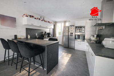 Appartement - 85 m² - 4 pièces