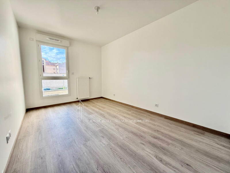 Appartement - 90 m² - 4 pièces