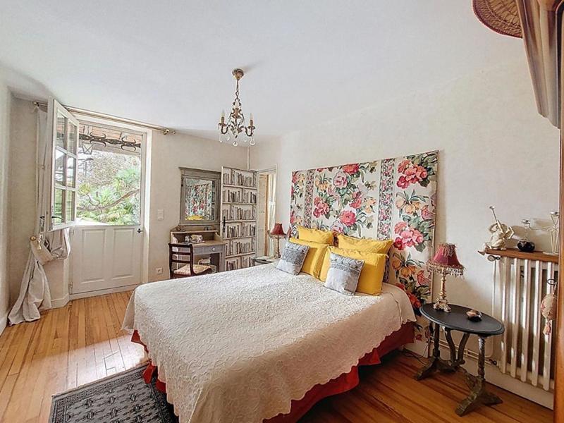 Demeure - 431 m² - 14 pièces