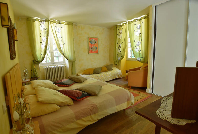 Maison - 340 m² - 10 pièces