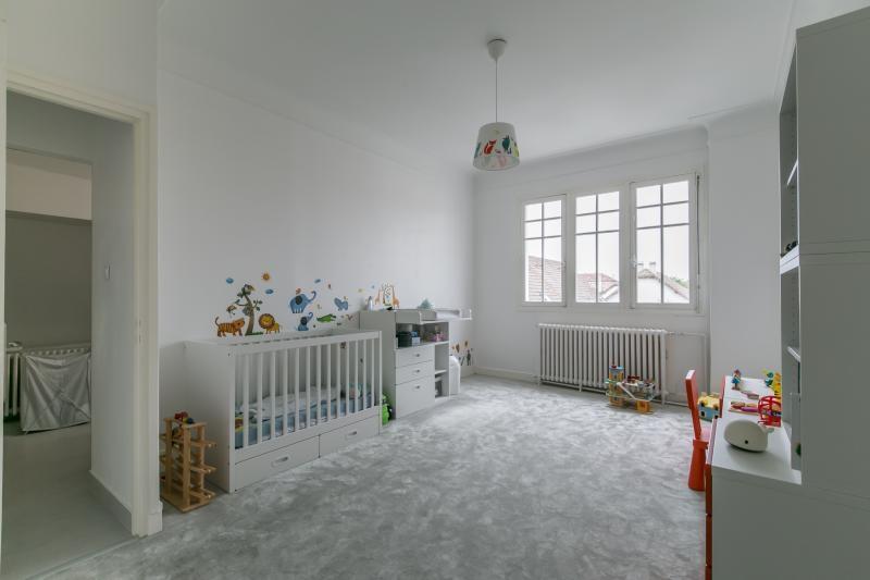 Propriété - 200 m² - 8 pièces