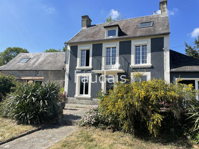 Maison - 182 m² - 9 pièces