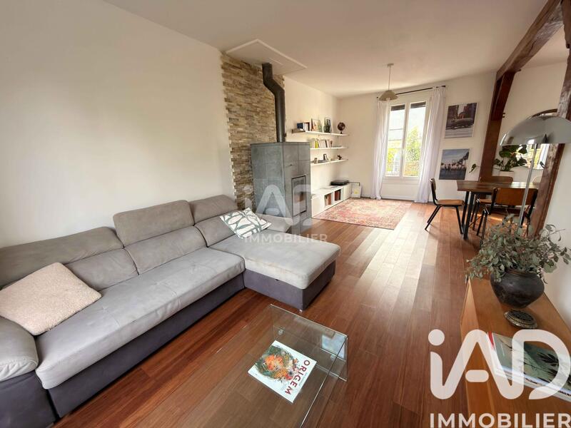 Maison - 90 m² - 5 pièces