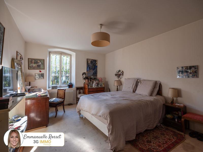 Maison de domaine - 553 m² - 15 pièces