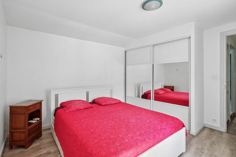 Maison - 285 m² - 10 pièces