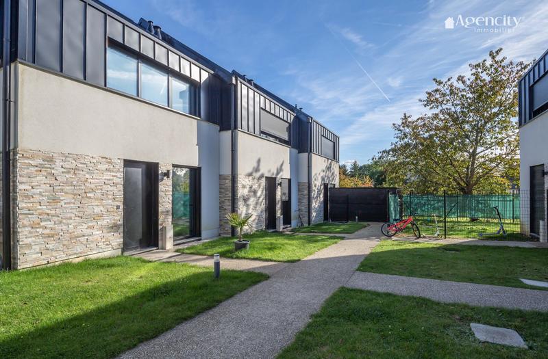 Maison - 81 m² - 4 pièces