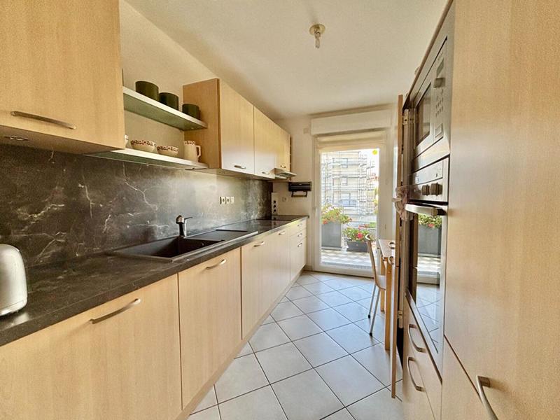 Appartement - 90 m² - 4 pièces