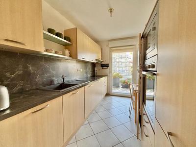 Appartement - 90 m² - 4 pièces