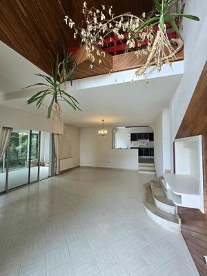 Maison d'architecte - 282 m² - 11 pièces