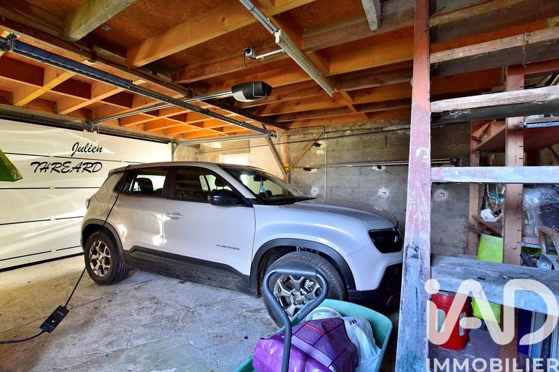 Maison - 212 m² - 6 pièces