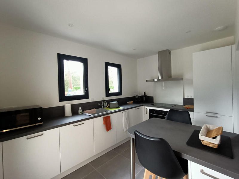 Maison - 90 m² - 4 pièces