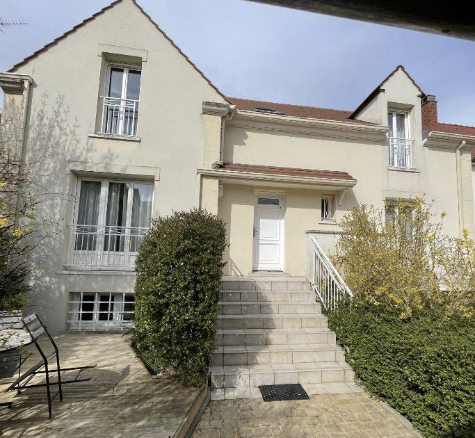 Maison contemporaine - 150 m² - 7 pièces