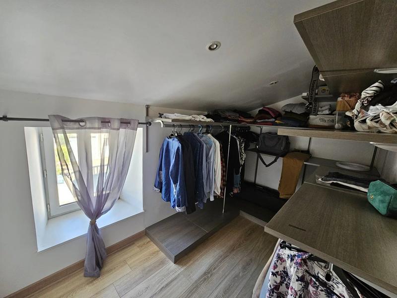 Maison - 157 m² - 9 pièces