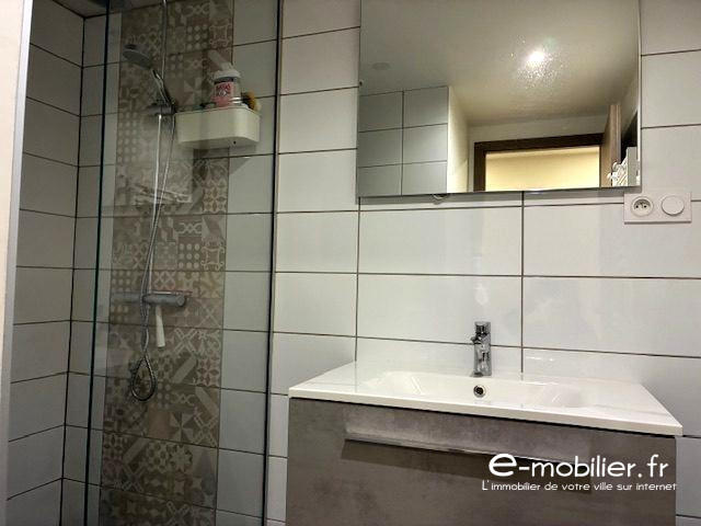 Appartement - 70 m² - 2 pièces