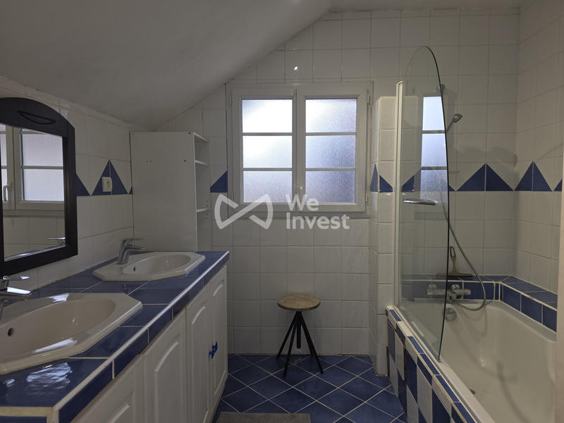 Maison - 167 m² - 6 pièces