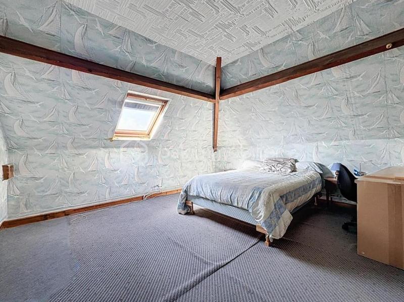 Maison - 170 m² - 7 pièces