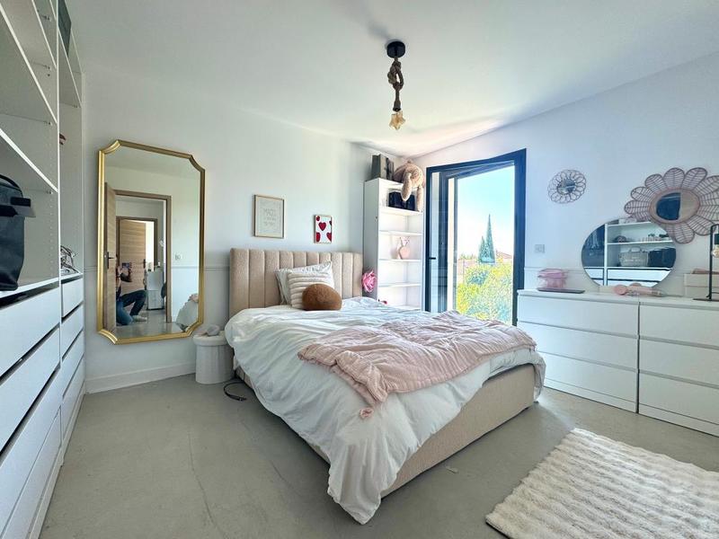 Villa - 180 m² - 7 pièces