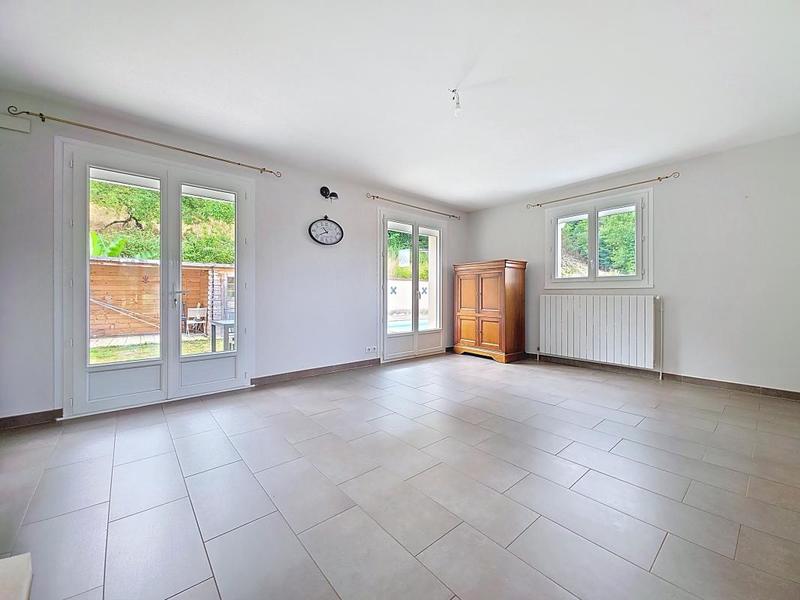 Maison - 140 m² - 5 pièces
