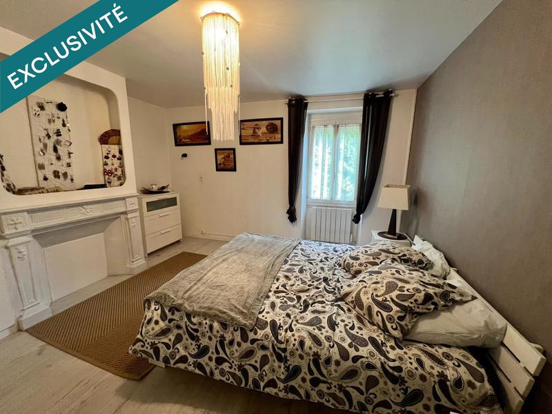 Maison - 274 m² - 10 pièces