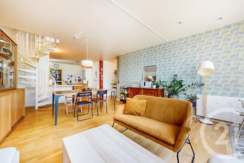 Appartement - 140 m² - 5 pièces